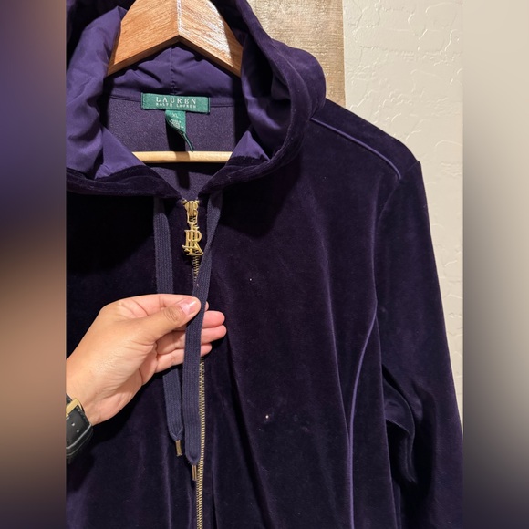 Sold!! - Picture 4 of 9